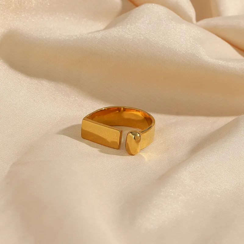 Luxe Halo Ring