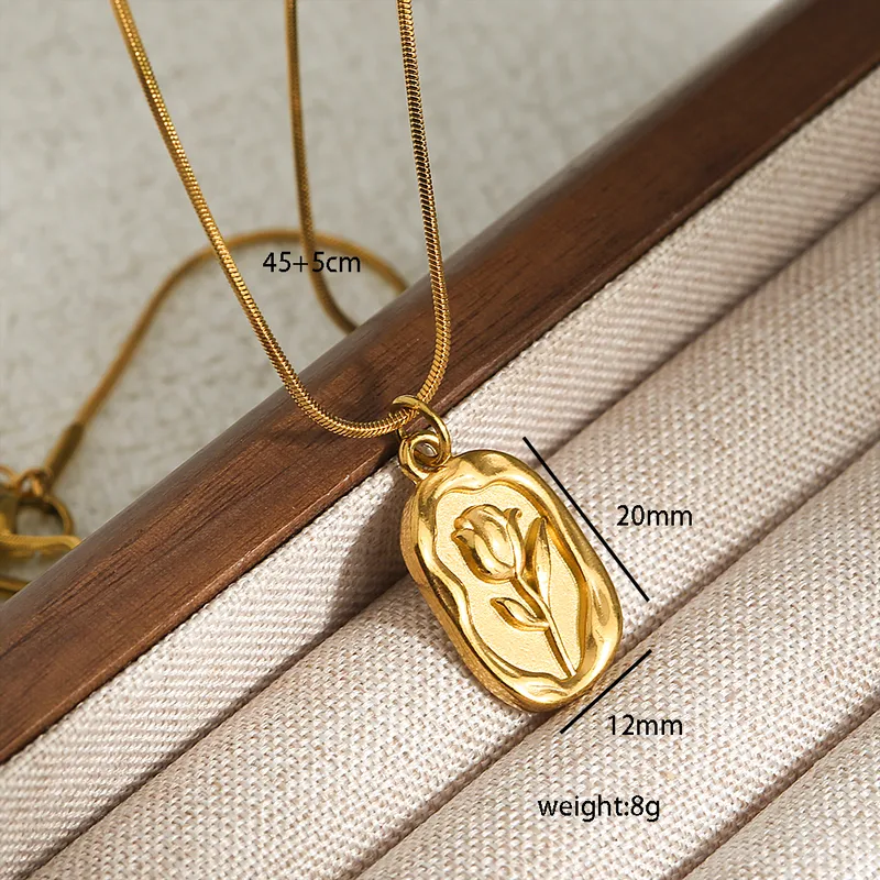 Roseate Elegance Necklace