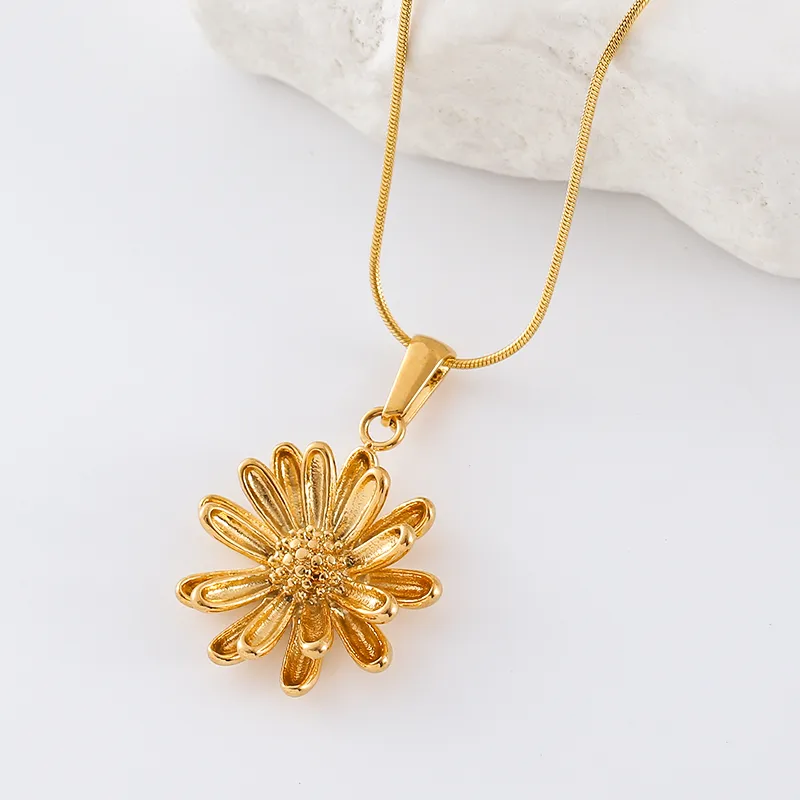 Auraflora Necklace